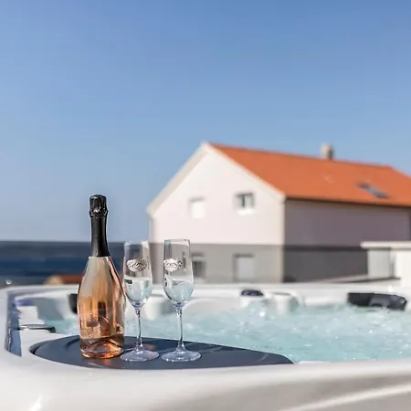 Luxury With Pool 아파트 Kaštela