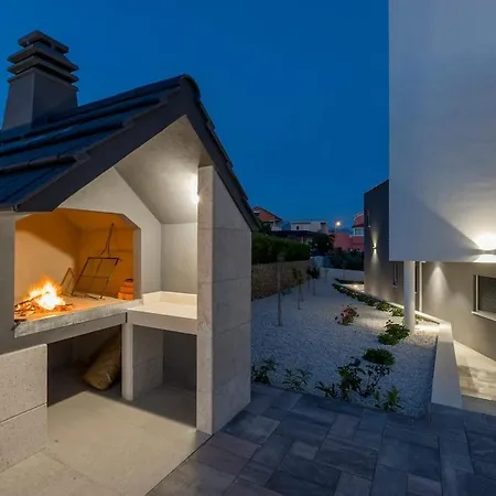 Luxury With Pool Kaštela
