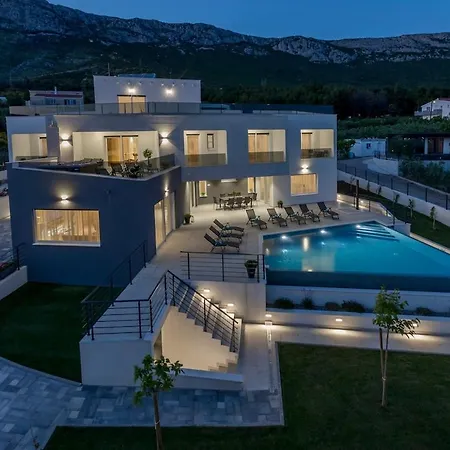 Luxury With Pool Kaštela