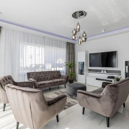 Luxury With Pool Apartmán Kaštela